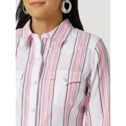 WRANGLER WOMENS STRIPE WESTERN SNAP SHIRT - PINK WHITE -Wrangler Store 910941b2e0493a685c9434087a49061d