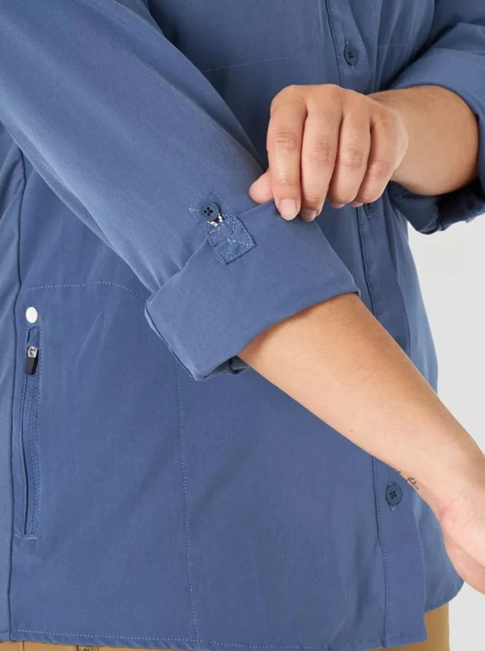 Wrangler ATG Womens Mixed Material Shirt 6 Wrangler ATG Womens Mixed Material Shirt - Image 4