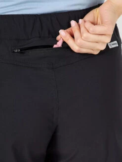 Wrangler Womens ATG Black Hydro Shorts -Wrangler Store P2519940 3 52595.1644334158