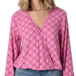 Wrangler Women's Retro Surplice Top In Pink
