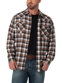 Wrangler Men's Retro Long Sleeve Western Snap Flannel Shirt In Brown