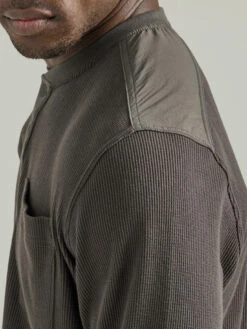 Wrangler Mens ATG Long Sleeve Henley 1/4 Round V-Neck Shirt -Wrangler Store P2783295 4 87761.1686773597