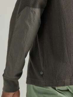 Wrangler Mens ATG Long Sleeve Henley 1/4 Round V-Neck Shirt -Wrangler Store P2783295 5 61968.1686773597