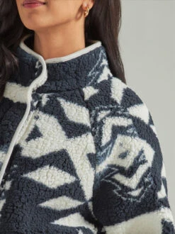 Wrangler Ladies Black And White Sherpa Jacket -Wrangler Store P2785820 3 07672.1691172765