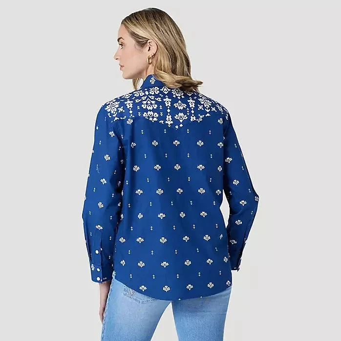 WRANGLER WOMENS RETRO AMERICANA BANDANA SHIRT - BLUE 4 WRANGLER WOMENS RETRO AMERICANA BANDANA SHIRT - BLUE - Image 2