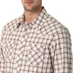 Wrangler Men's Retro Sawtooth Pocket Plaid Snap Shirt 7 Wrangler Men's Retro Sawtooth Pocket Plaid Snap Shirt -Wrangler Store img35901 wrangler men s retro sawtooth pocket plaid snap shirt