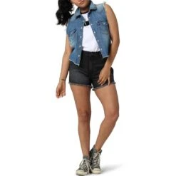 Wrangler Women's Retro Sleeveless Frayed Cropped Denim Shirt -Wrangler Store img40786 wrangler women s retro sleeveless frayed cropped denim shirt