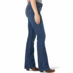 Wrangler Women's Aura Instantly Slimming Straight Leg Jeans -Wrangler Store img44166 wrangler women s aura instantly slimming straight leg jeans