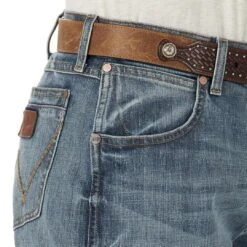 Wrangler Men's Retro Relaxed Fit Bootcut Jeans -Wrangler Store img45874 wrangler men s retro relaxed fit bootcut jean