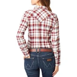 Wrangler Women's Flannel Plaid Snap Shirt -Wrangler Store img46735 wrangler women s flannel plaid snap shirt