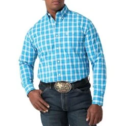 Wrangler Men's George Strait Button-Down Plaid Shirt