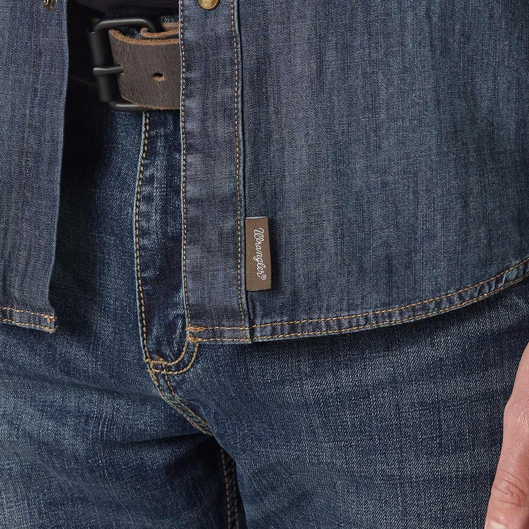 Wrangler Men's Retro Dark Wash Snap Denim Shirt 7 Wrangler Men's Retro Dark Wash Snap Denim Shirt - Image 5