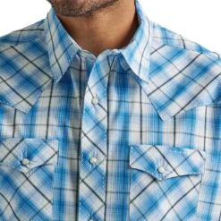 Wrangler Men's Fashion Short Sleeve Windowpane Plaid Snap Shirt -Wrangler Store img53094 wrangler men s fashion short sleeve windowpane plaid snap shirt