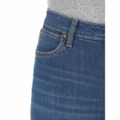 Wrangler Women's Aura Instantly Slimming Straight Leg Jeans -Wrangler Store img54286 wrangler women s aura instantly slimming straight leg jeans