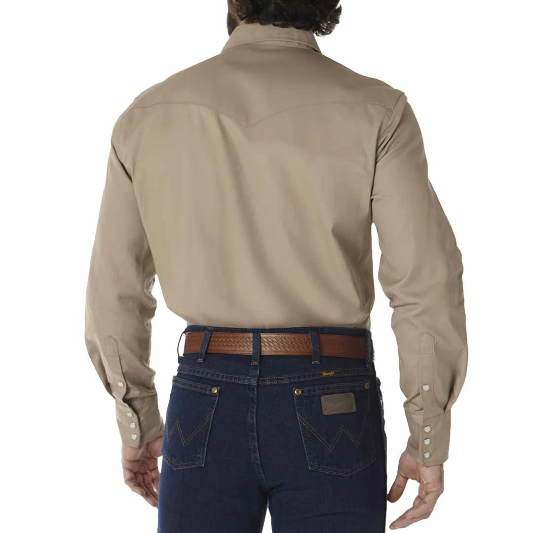 Wrangler Men's Cowboy Cut Firm Finish Snap Work Shirt 4 Wrangler Men's Cowboy Cut Firm Finish Snap Work Shirt - Image 2