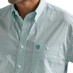 Wrangler Men's George Strait Short Sleeve Button-Down Print Shirt -Wrangler Store img93242 wrangler men s george strait short sleeve button down print shirt