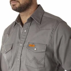 Wrangler Men's FR Flame Resistant Snap Work Shirt -Wrangler Store img97477 wrangler men s fr flame resistant snap work shirt