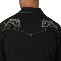 Wrangler Men's Rock 47 Paisley Embroidered Yoke Snap Shirt -Wrangler Store img99567 wrangler men s rock 47 paisley embroidered yoke snap shirt