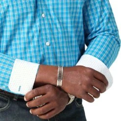Wrangler Men's George Strait Plaid Button-Down Shirt -Wrangler Store wrangler men s george strait plaid button down shirt 0dd3fa15 2f42 4b3d a2da b61886992d02
