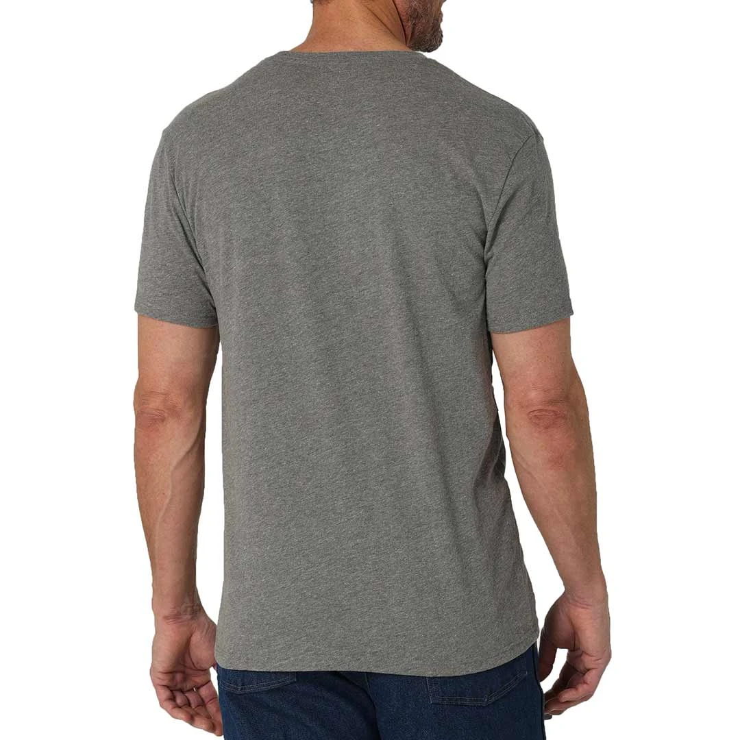 Wrangler Men's Ombre Logo Graphic T-shirt 4 Wrangler Men's Ombre Logo Graphic T-shirt - Image 2
