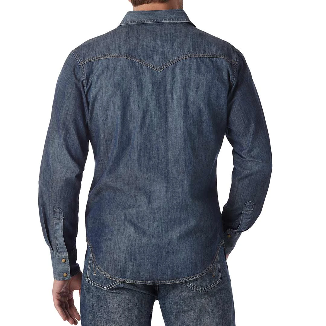Wrangler Men's Retro Dark Wash Snap Denim Shirt 4 Wrangler Men's Retro Dark Wash Snap Denim Shirt - Image 2