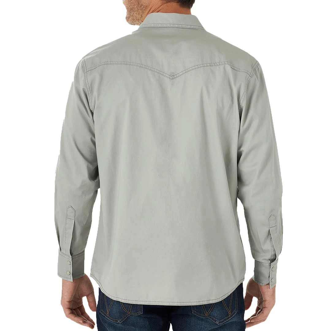 Wrangler Men's Retro Premium Solid Snap Shirt 4 Wrangler Men's Retro Premium Solid Snap Shirt - Image 2